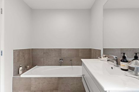 Photo of property in 8 Michelia Lane, Kaukapakapa, Helensville, 0875