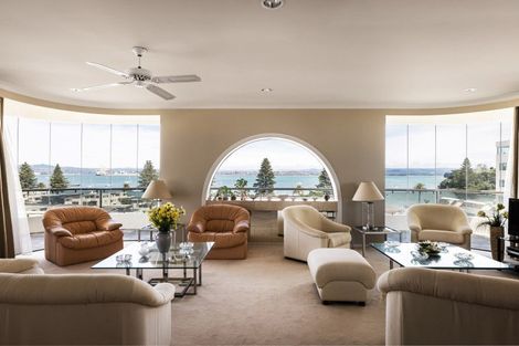 Photo of property in 21l Maunganui Road, Mount Maunganui, 3116