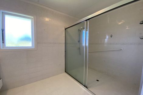 Photo of property in 61 Wilsher Crescent, Henderson, Auckland, 0612