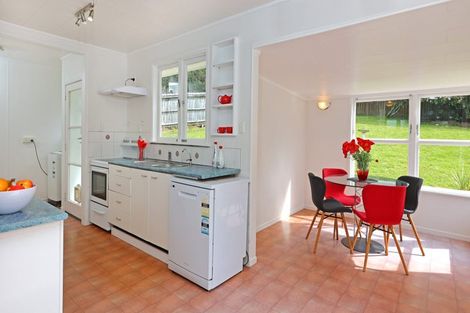 Photo of property in 39 Fitzwater Place, Henderson, Auckland, 0612