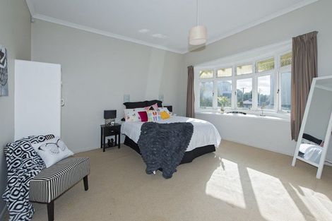 Photo of property in 8b Quest Terrace, Mount Roskill, Auckland, 1041