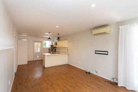 Photo of property in 2/38 Peer Street, Upper Riccarton, Christchurch, 8041