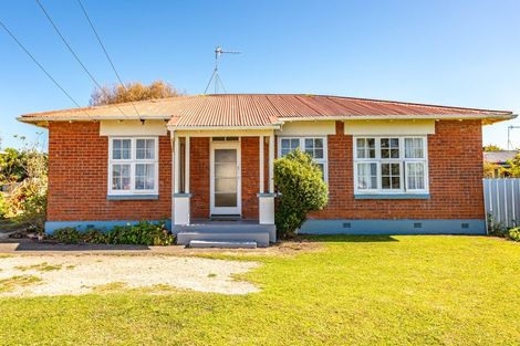 Photo of property in 12 Bennett Street, Gonville, Whanganui, 4501