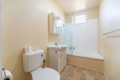 Photo of property in 72 Avenue Road, West End, Timaru, 7910