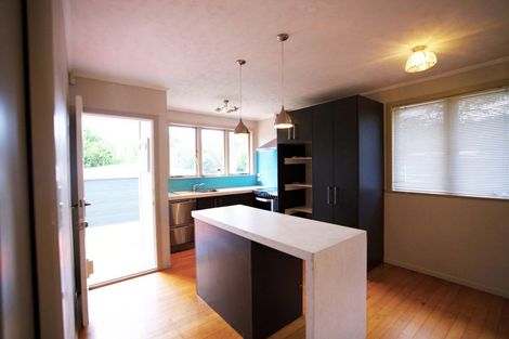 Photo of property in 12 Lucinda Place, Glen Eden, Auckland, 0602