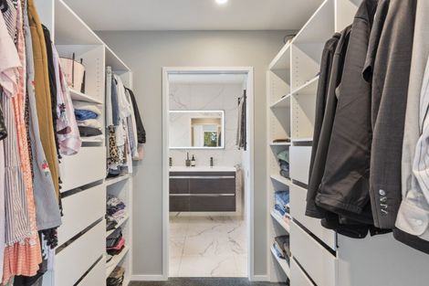 Photo of property in 519 Mangorei Road, Highlands Park, New Plymouth, 4312