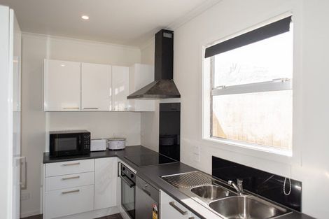 Photo of property in 33 Reid Road, South Dunedin, Dunedin, 9012