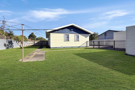 Photo of property in 6 Rutland Place, Milson, Palmerston North, 4414