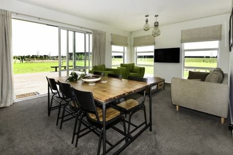 Photo of property in 26 Whitcombe Place, Darfield, 7571