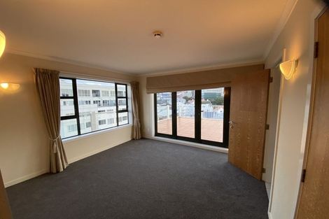 Photo of property in Endeavour Apartments, 6/125 Thorndon Quay, Pipitea, Wellington, 6011