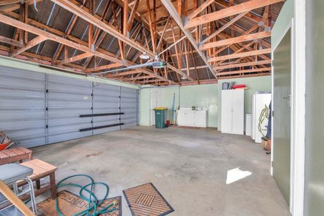 Photo of property in 568 South Road, Omata, New Plymouth, 4374