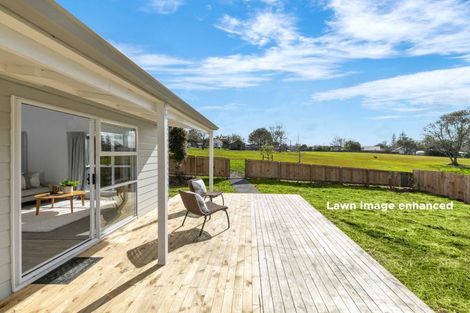 Photo of property in 10d Shiloh Way, Greenhithe, 0632