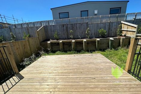 Photo of property in 20b Crestview Rise, Papakura, 2110