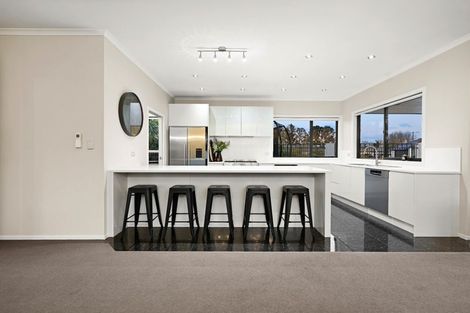 Photo of property in 202 Saint James Drive, Huntington, Hamilton, 3210