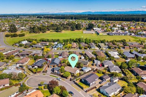 Photo of property in 10 Sophora Place, Parklands, Christchurch, 8083