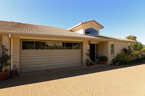 Photo of property in 3 Cobbe Place, Pomare, Rotorua, 3015