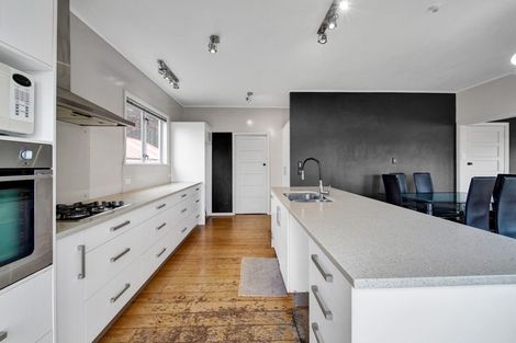 Photo of property in 38 Pembroke Road, Stratford, 4332