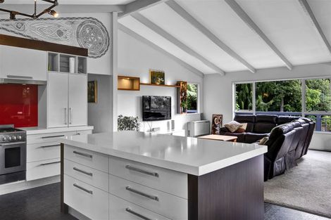 Photo of property in 25 Saxton Road, Upper Vogeltown, New Plymouth, 4310