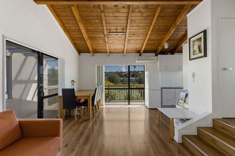 Photo of property in 66a Trias Road, Totara Vale, Auckland, 0629