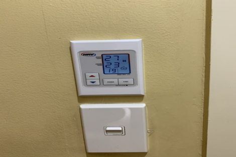 Photo of property in 20 Sherrybrooke Place, Sunnyvale, Auckland, 0612