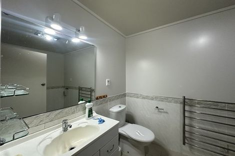 Photo of property in 13 The Boulevard, Sunnyhills, Auckland, 2010