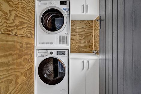 Photo of property in 22 Batten Road, Okaiawa, Hawera, 4671