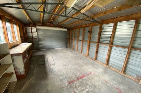 Photo of property in 27 Dahlia Street, Palmerston North, 4410