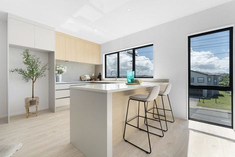 Photo of property in 14a River Road, Te Atatu Peninsula, Auckland, 0610