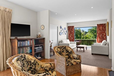 Photo of property in 14 Spur Road, Havelock North, 4130