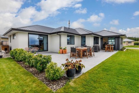 Photo of property in 19 Henderson Drive, Alexandra, 9320