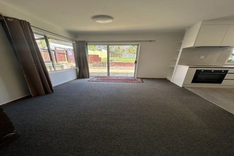 Photo of property in 19 South Lynn Road, Titirangi, Auckland, 0604
