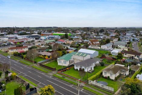 Photo of property in 49 Turuturu Road, Hawera, 4610