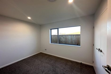 Photo of property in 16 Heihei Street, Papakura, 2110