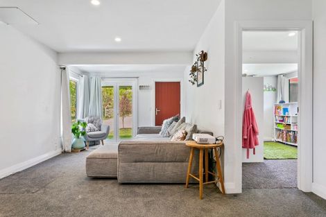 Photo of property in 1/142 Mapara Road, Acacia Bay, Taupo, 3385