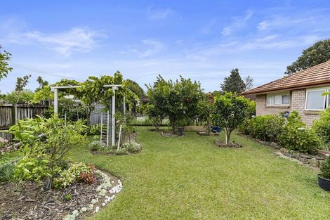 Photo of property in 98 Collingwood Road, Waiuku, 2123