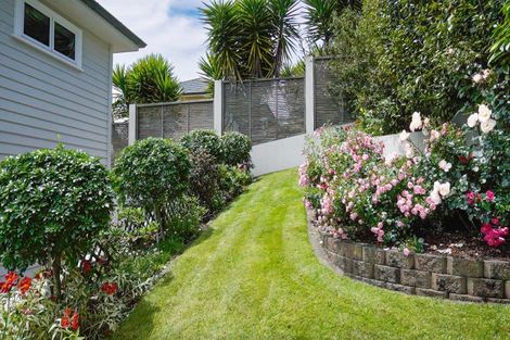 Photo of property in 19 Cobbe Place, Pomare, Rotorua, 3015