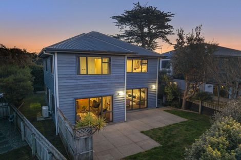 Photo of property in 2b Observatory Close, Whitby, Porirua, 5024