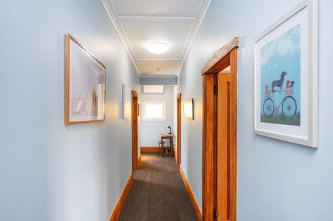 Photo of property in 28 Thames Street, Rongotea, 4476