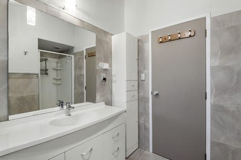 Photo of property in 59 Greenhithe Road, Greenhithe, Auckland, 0632