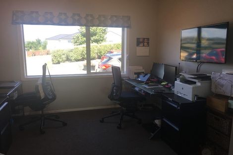 Photo of property in 133 Endeavour Drive, Whitby, Porirua, 5024