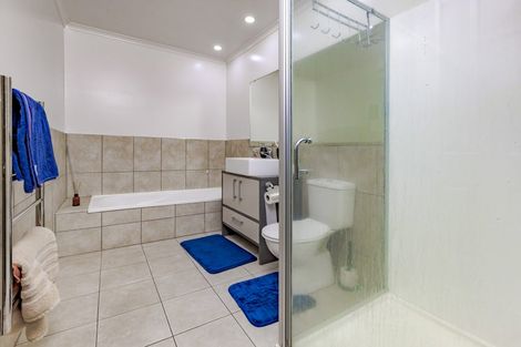 Photo of property in 71 The Track, Takanini, 2112