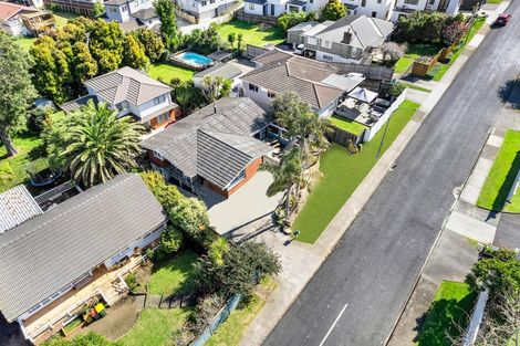 Photo of property in 27 Andrew Road, Howick, Auckland, 2010