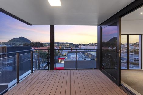 Photo of property in 2-06/424 Maunganui Road, Mount Maunganui, 3116