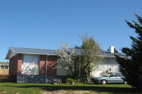 Photo of property in 22 Fergusson Street, Marton, 4710