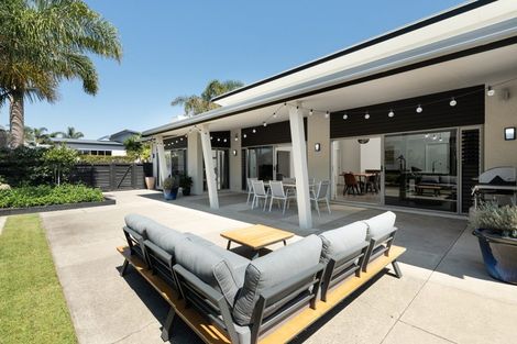 Photo of property in 11 Pacific Park Way, Papamoa Beach, Papamoa, 3118