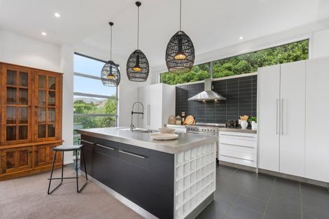 Photo of property in 1/5 Whareora Terrace, Cashmere, Christchurch, 8022