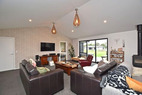 Photo of property in 15 Oreti Road, Otatara, Invercargill, 9879