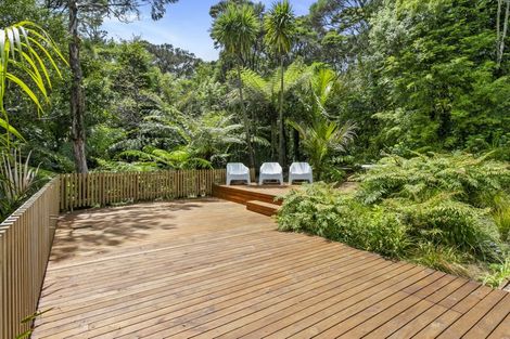 Photo of property in 228 Mountain Road, Henderson Valley, Auckland, 0612