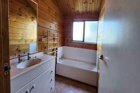 Photo of property in 6a Edward Street, Western Heights, Rotorua, 3015