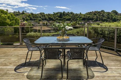 Photo of property in 136 Waterside Drive, Pyes Pa, Tauranga, 3112